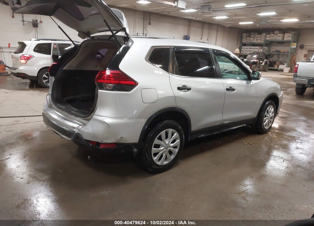 2017 NISSAN ROGUE S VIN: 5N1AT2MV3HC798870