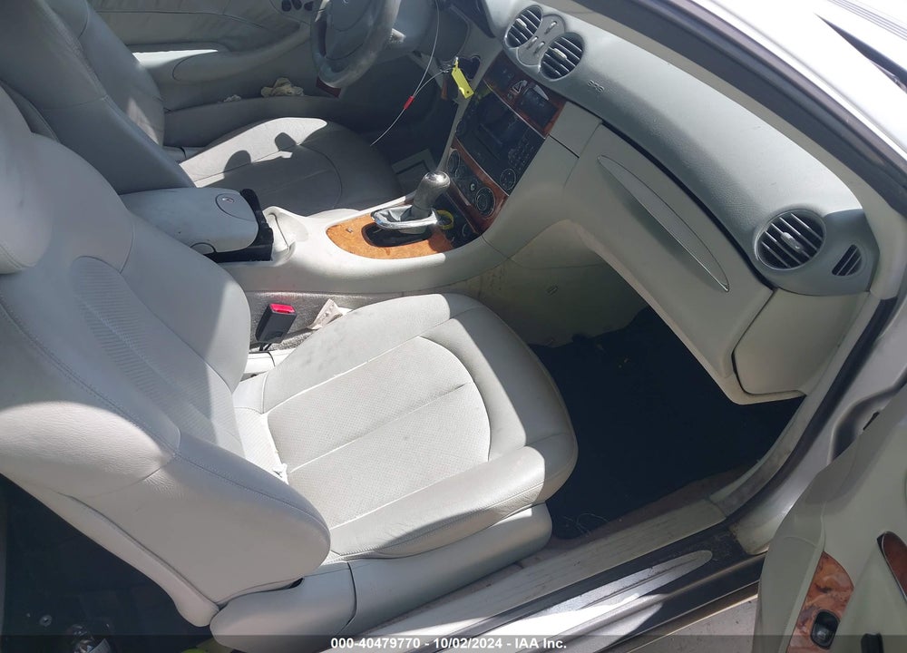 2005 MERCEDES-BENZ CLK 320 VIN: WDBTJ65J35F148838