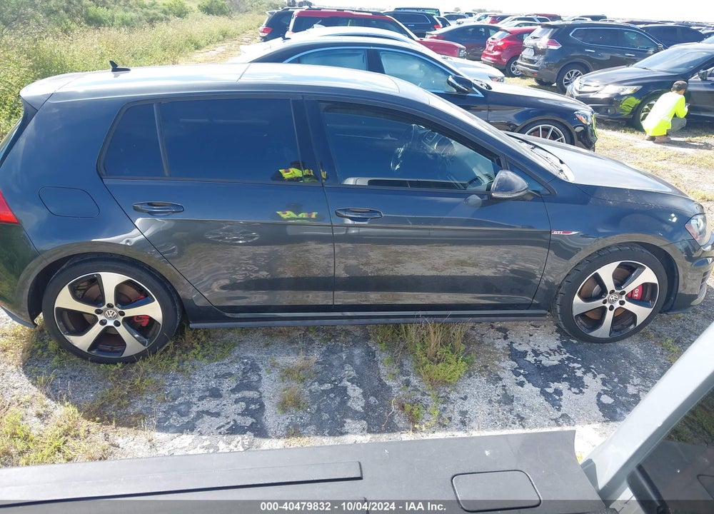 2017 VOLKSWAGEN GOLF GTI SE 4-DOOR VIN: 3VW547AU0HM003183