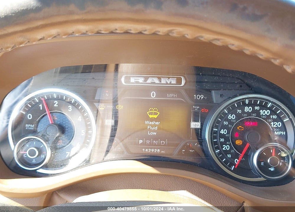 2020 RAM 1500 LAIE  4X4 5'7 BOX VIN: 1C6SRFJT3LN242208