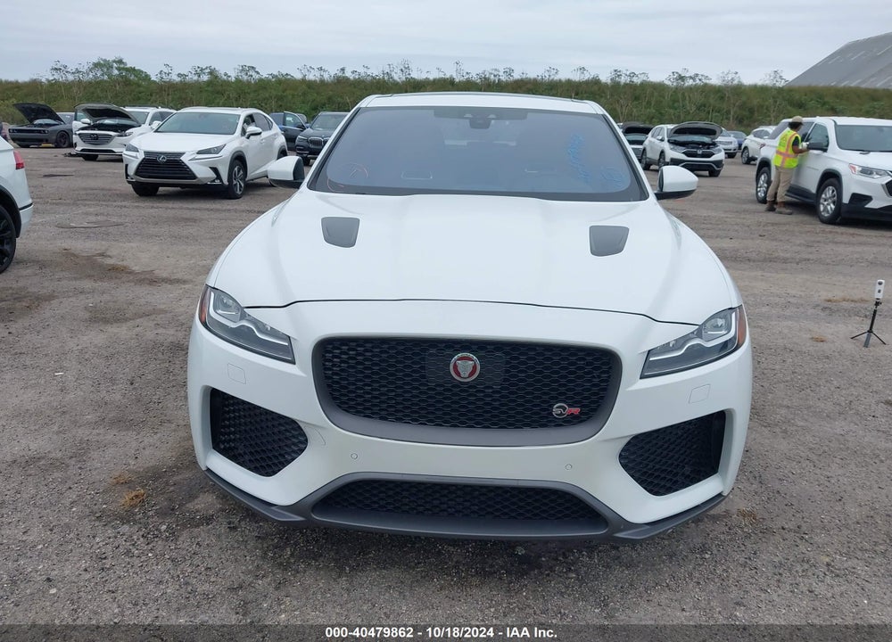 2020 JAGUAR F-PACE VIN: SADCZ2EE9LA627415
