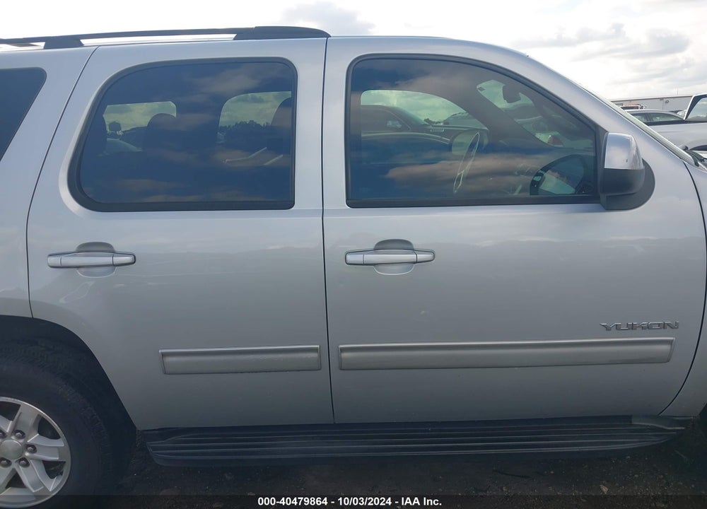 2013 GMC YUKON SLE VIN: 1GKS1AE08DR363138
