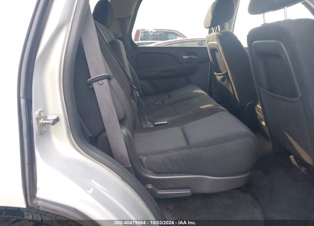 2013 GMC YUKON SLE VIN: 1GKS1AE08DR363138