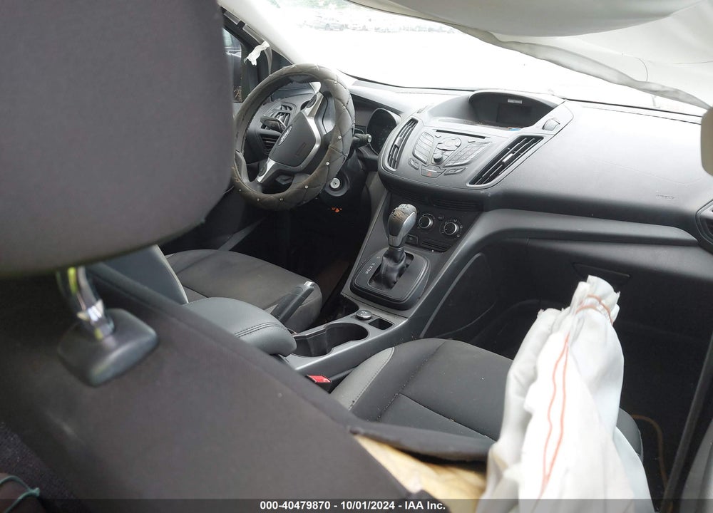 2015 FORD ESCAPE S VIN: 1FMCU0F74FUB56559