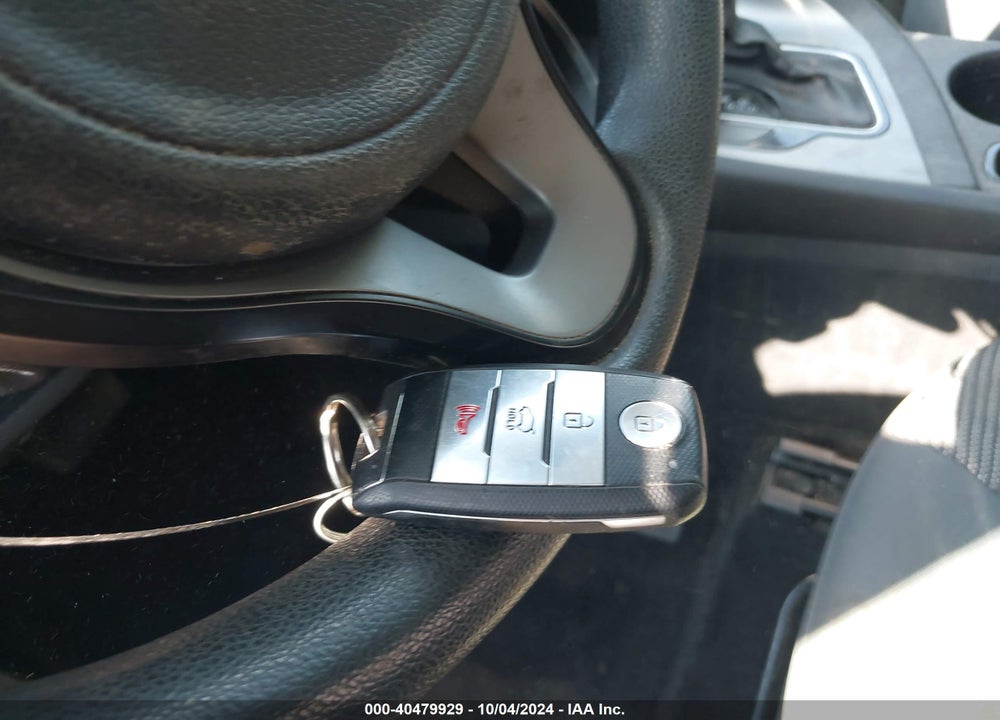 2018 KIA NIRO LX VIN: KNDCB3LC1J5176185