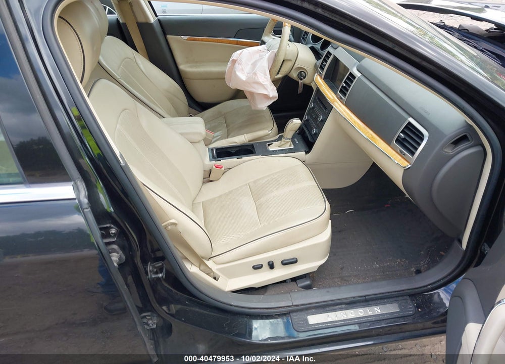 2011 LINCOLN MKZ VIN: 3LNHL2JC2BR774103