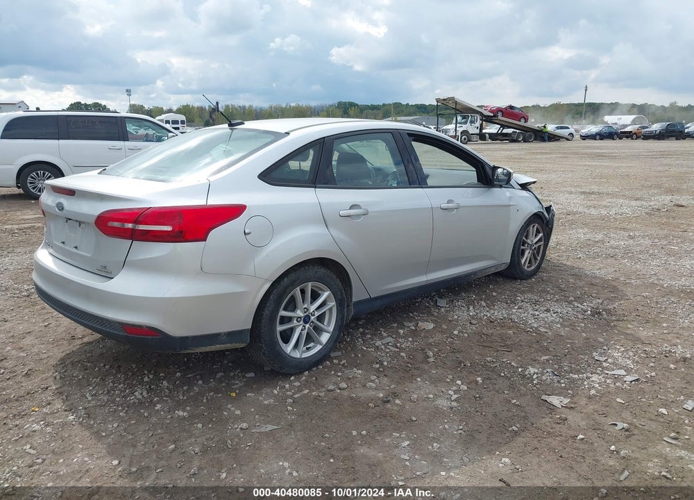 2016 FORD FOCUS SE VIN: 1FADP3F29GL386679
