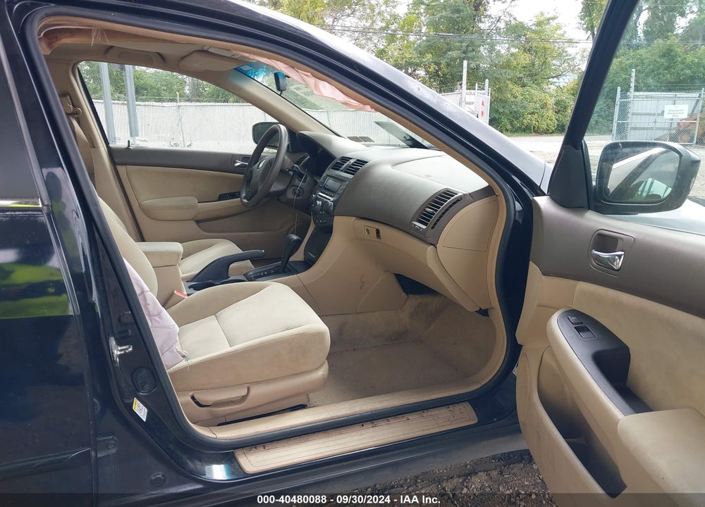 2005 HONDA ACCORD 2.4 LX VIN: 1HGCM56475A104691