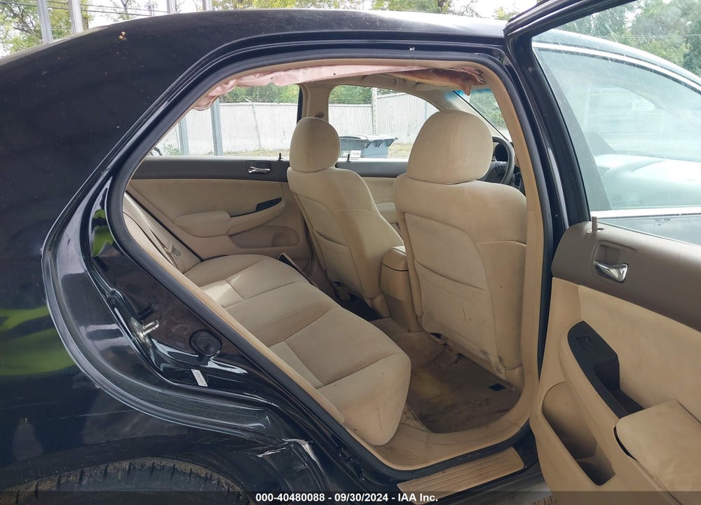 2005 HONDA ACCORD 2.4 LX VIN: 1HGCM56475A104691