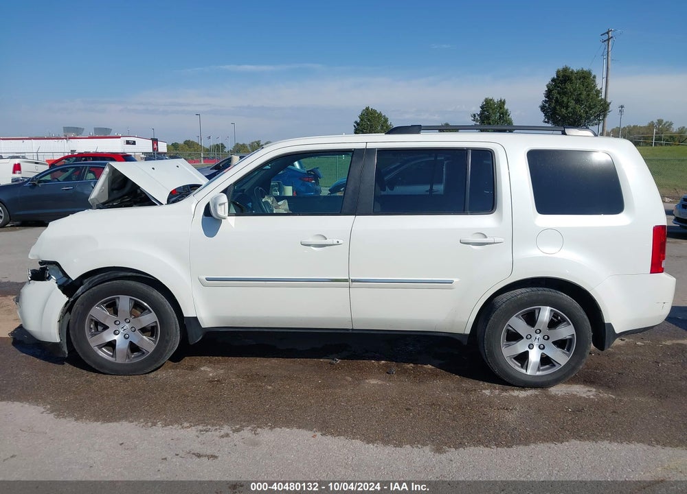 2015 HONDA PILOT TOURING VIN: 5FNYF4H90FB042397