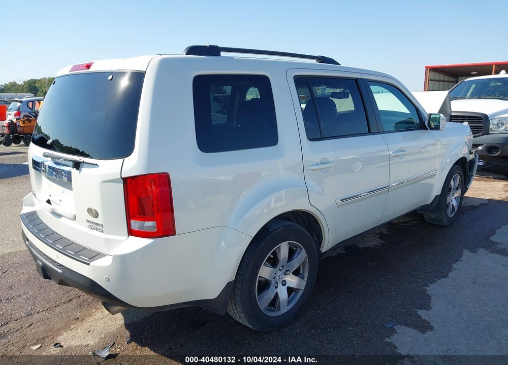 2015 HONDA PILOT TOURING VIN: 5FNYF4H90FB042397