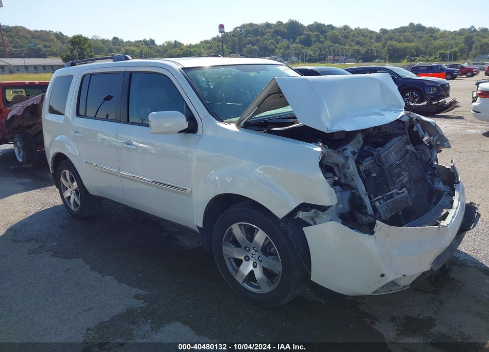 2015 HONDA PILOT TOURING VIN: 5FNYF4H90FB042397