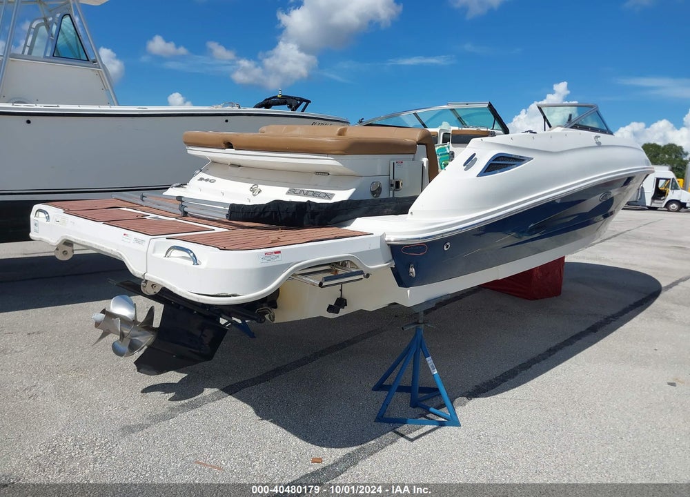 2015 SEA RAY --- VIN: SERV2248L415