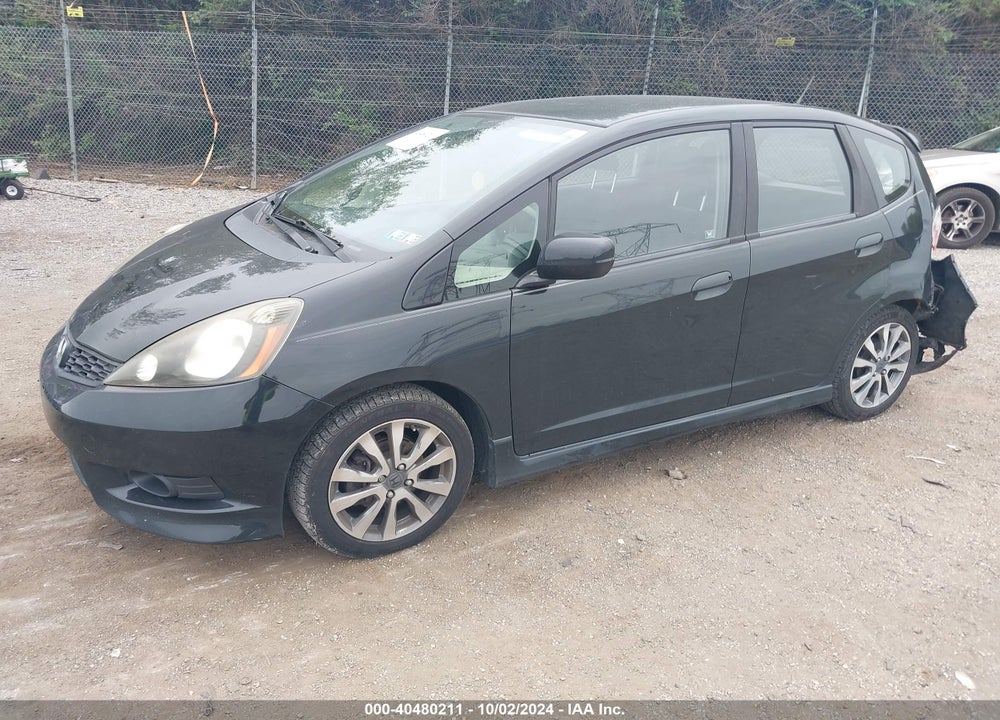 2013 HONDA FIT SPORT VIN: JHMGE8H54DC077276