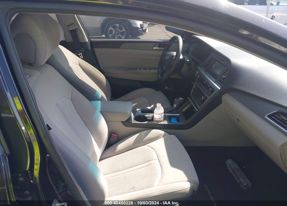 2017 HYUNDAI SONATA HYBRID SE VIN: KMHE24L34HA061186