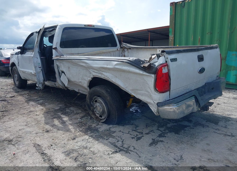 2011 FORD F-250 XL VIN: 1FT7W2A64BEA21323