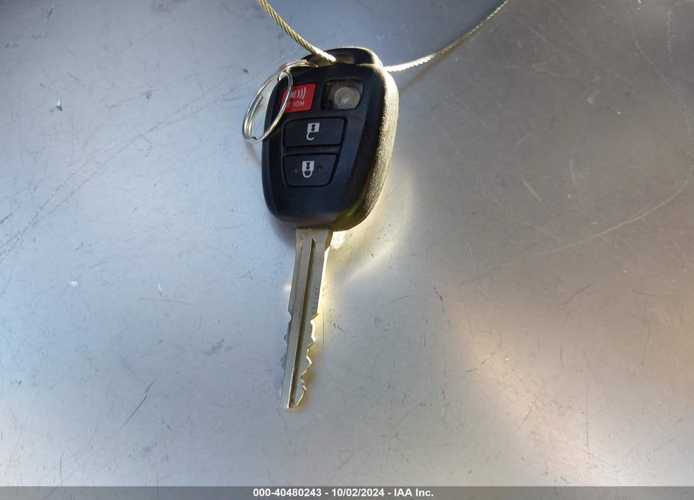 2014 TOYOTA CAMRY SE VIN: 4T1BF1FK4EU870447