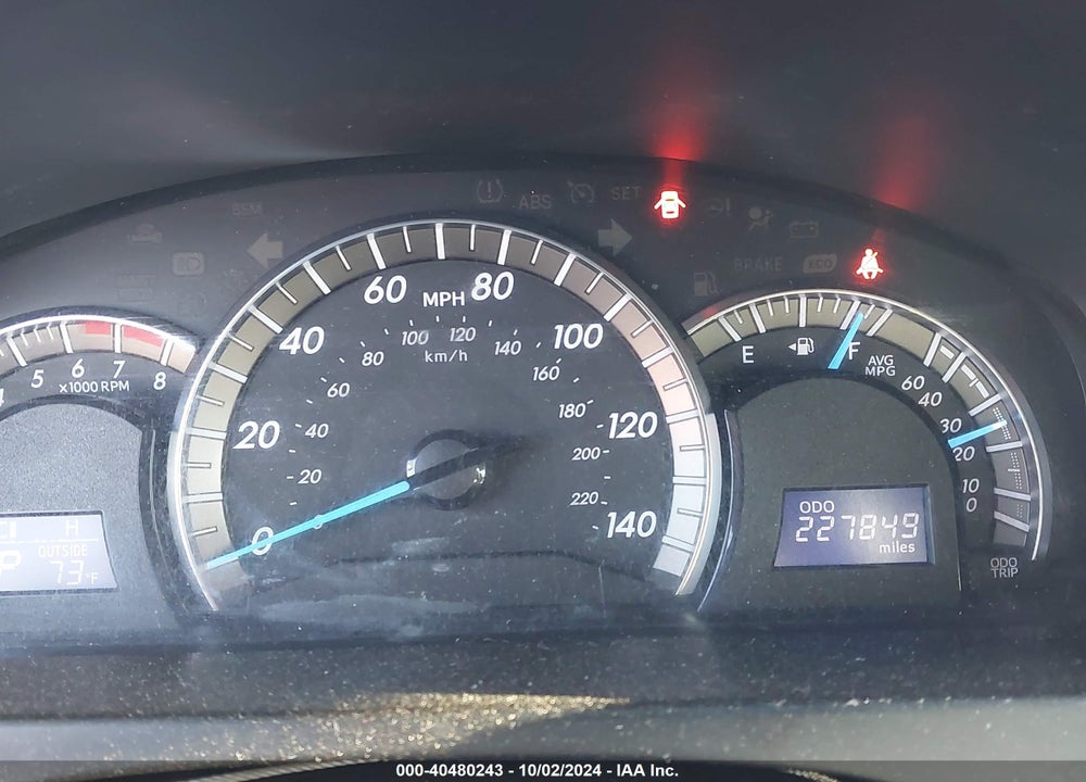 2014 TOYOTA CAMRY SE VIN: 4T1BF1FK4EU870447