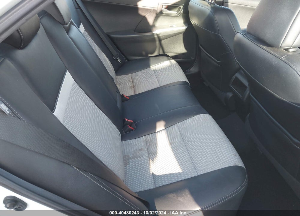 2014 TOYOTA CAMRY SE VIN: 4T1BF1FK4EU870447