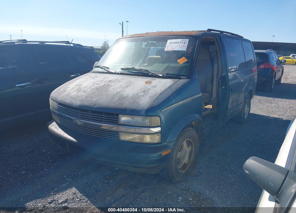 1995 CHEVROLET ASTRO VIN: 1GNDM19W1SB215856