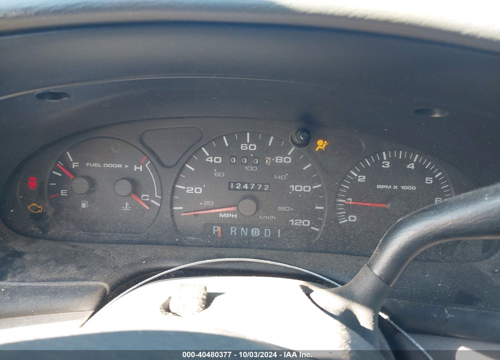 2001 FORD TAURUS SE VIN: 1FAFP53U31A153054