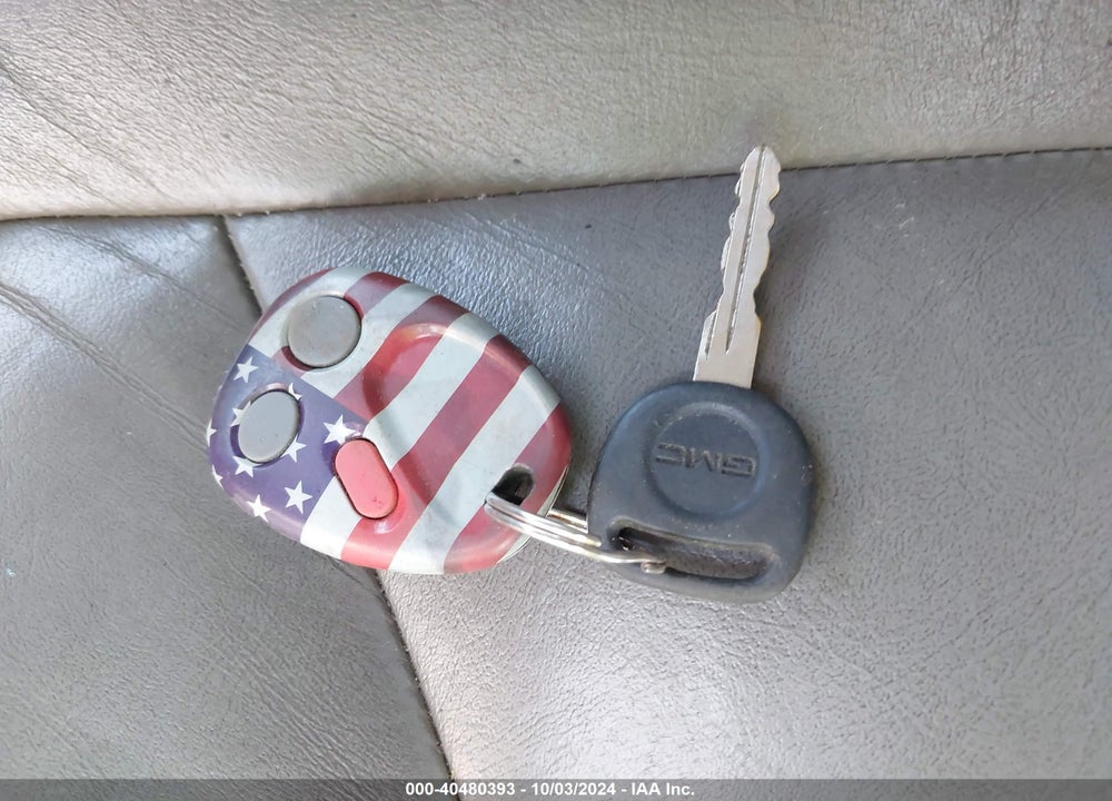 2004 GMC YUKON SLT VIN: 1GKEK13T54J283267