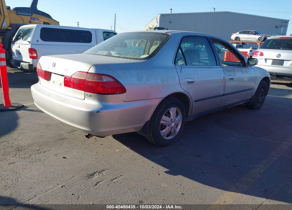 1999 HONDA ACCORD LX VIN: 1HGCG5642XA063610
