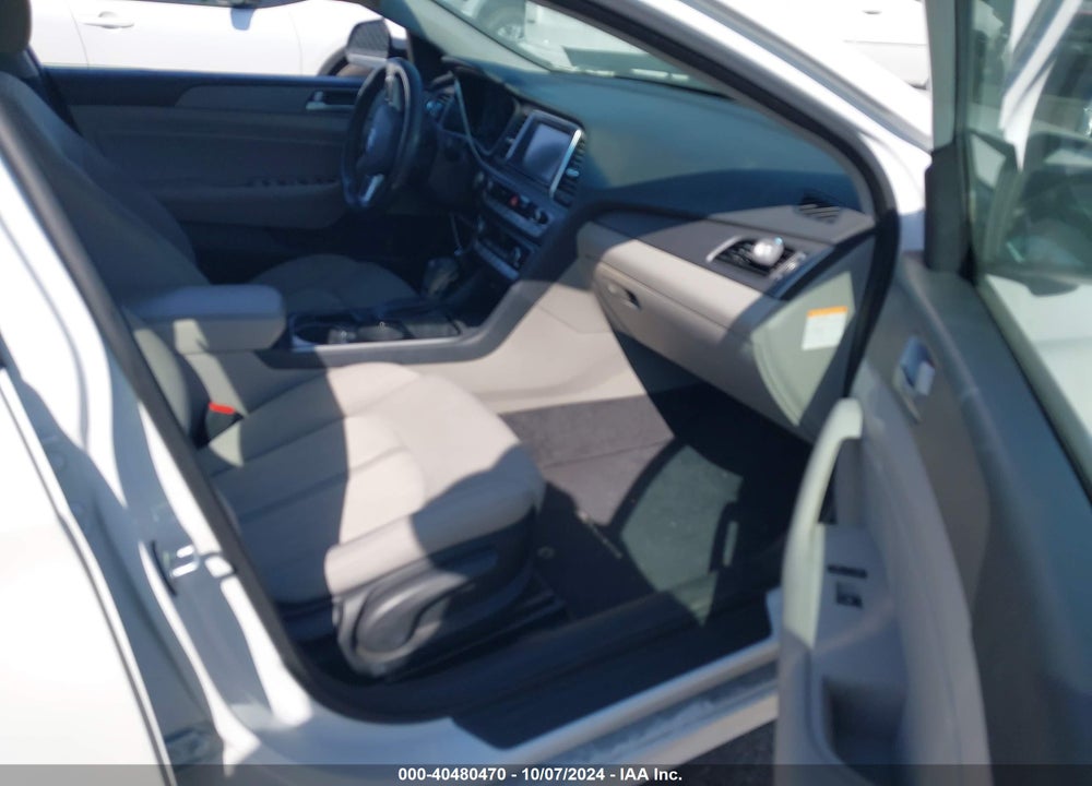 2019 HYUNDAI SONATA HYBRID SE VIN: KMHE24L35KA087741