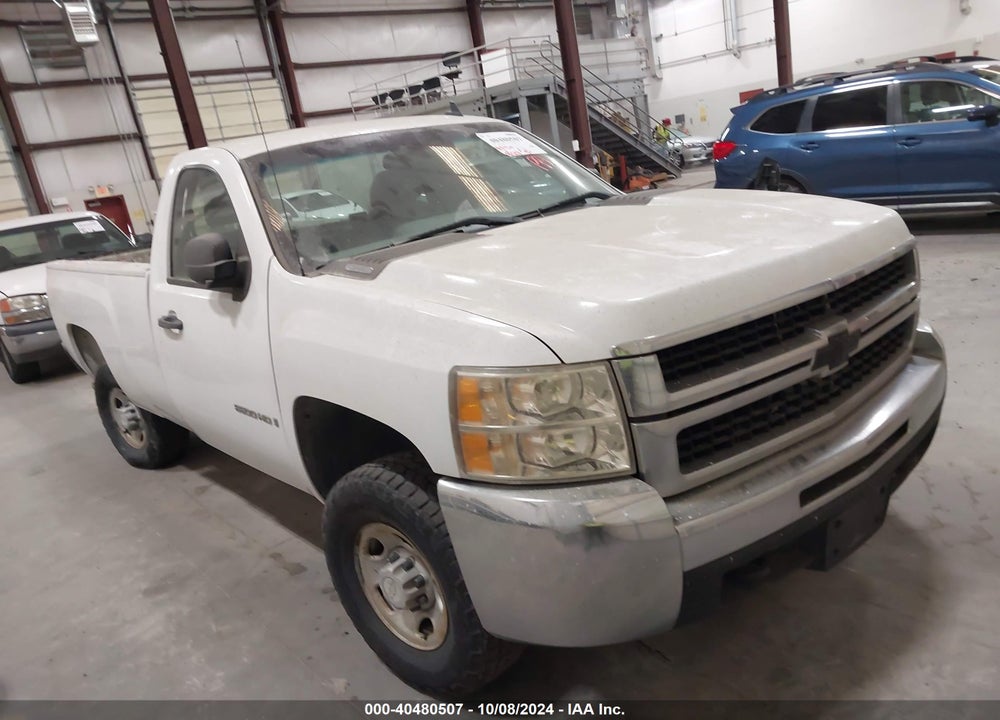 2007 CHEVROLET SILVERADO 2500HD WORK TRUCK VIN: 1GCHC24K07E590215