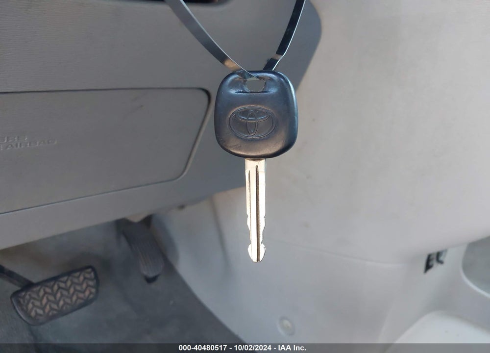 2012 TOYOTA SIENNA LE V6 8 PASSENGER VIN: 5TDKK3DC6CS242737
