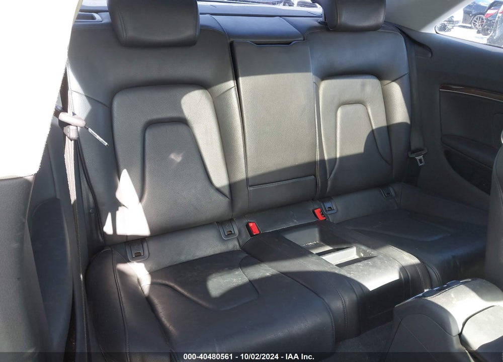 2011 AUDI A5 2.0T PREMIUM VIN: WAULFAFR7BA004242