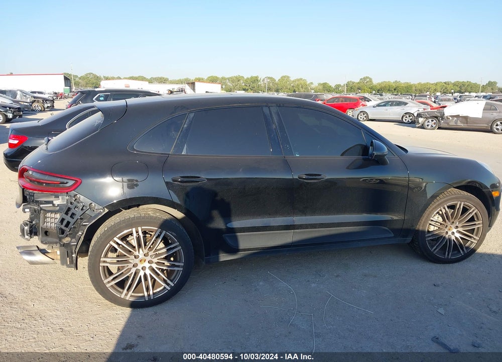 2015 PORSCHE MACAN S VIN: WP1AB2A59FLB57410