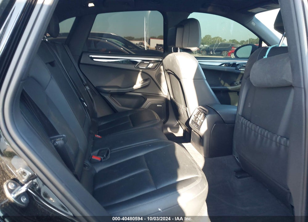 2015 PORSCHE MACAN S VIN: WP1AB2A59FLB57410