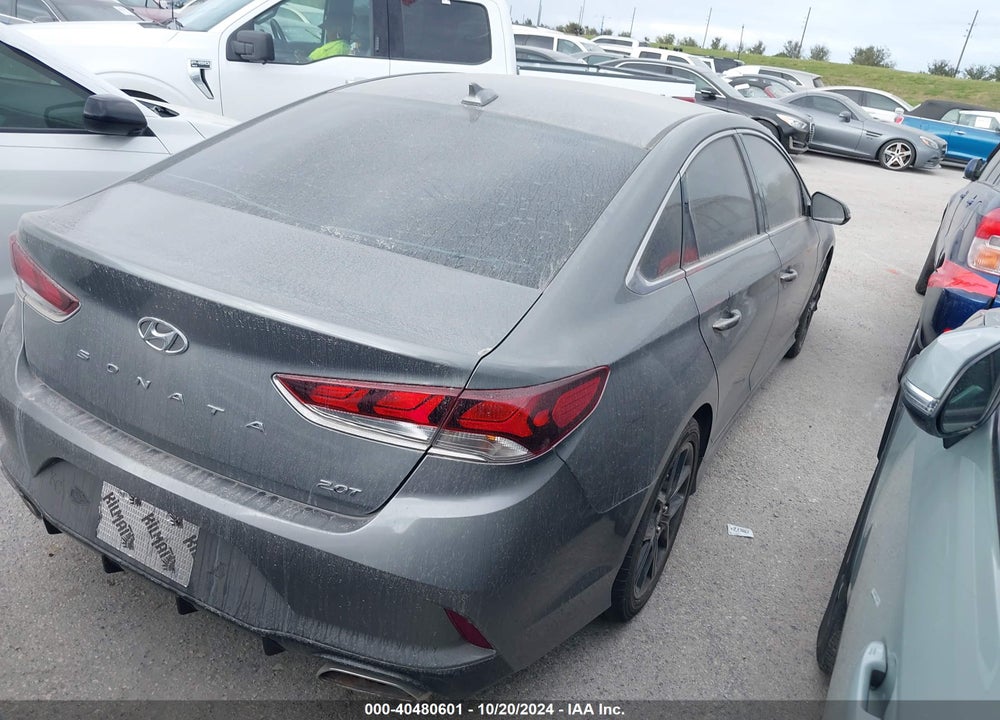 2018 HYUNDAI SONATA SPORT 2.0T VIN: 5NPE34AB7JH668435