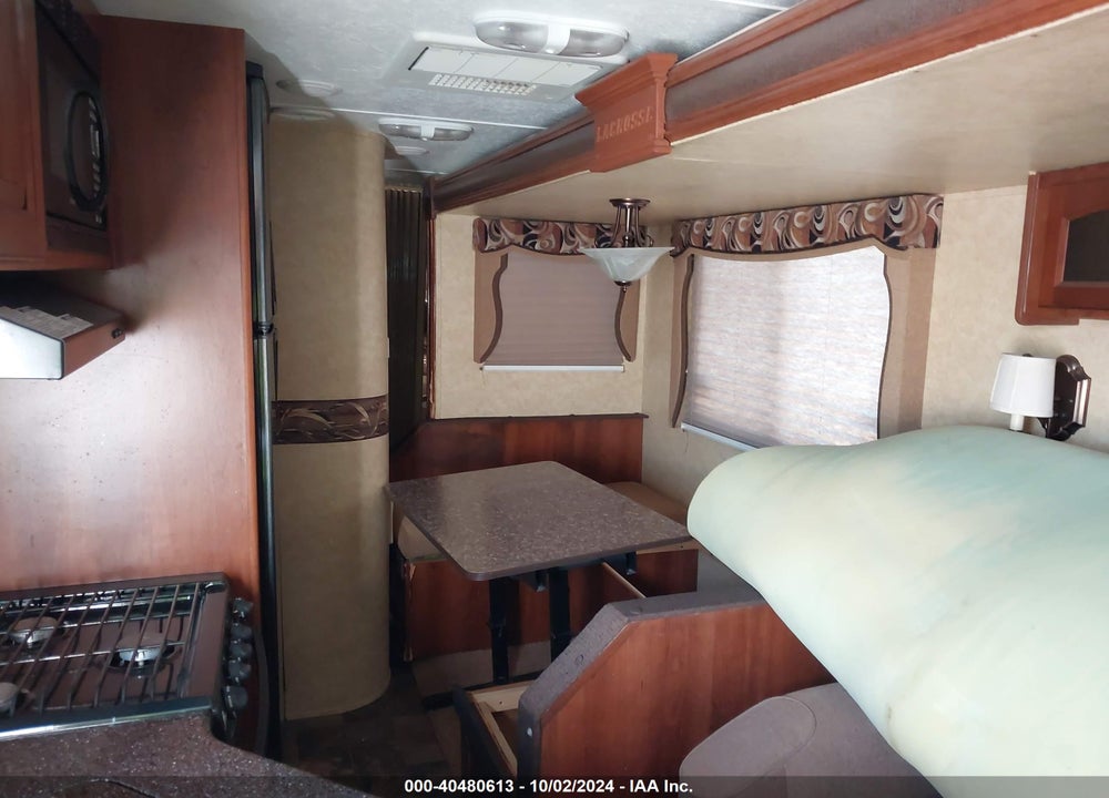 2012 FOREST RIVER 319 QBS VIN: 5ZT2LCXB2CB002042