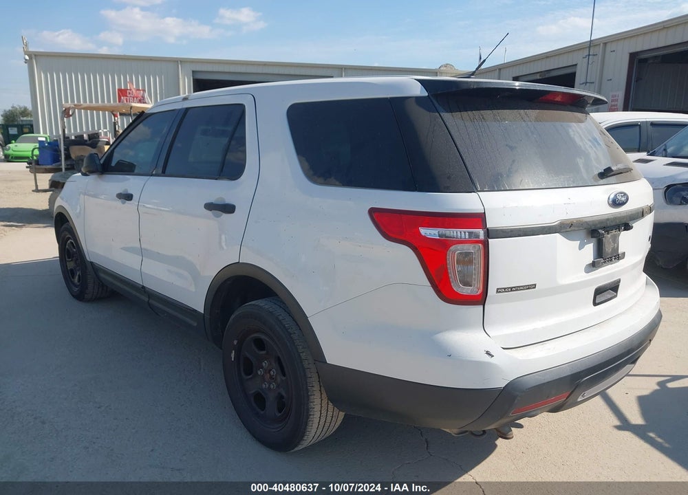 2015 FORD UTILITY POLICE INTERCEPTOR VIN: 1FM5K8ARXFGA88840