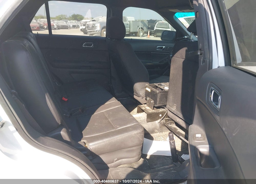 2015 FORD UTILITY POLICE INTERCEPTOR VIN: 1FM5K8ARXFGA88840