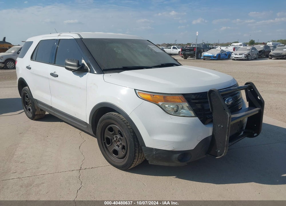 2015 FORD UTILITY POLICE INTERCEPTOR VIN: 1FM5K8ARXFGA88840