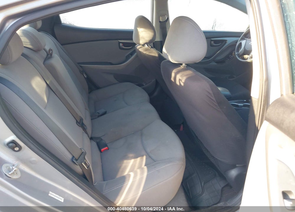 2014 HYUNDAI ELANTRA SE VIN: KMHDH4AE8EU157492