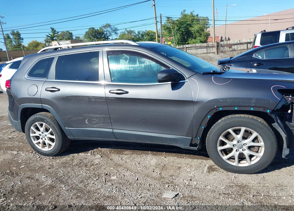 2015 JEEP CHEROKEE LATITUDE VIN: 1C4PJMCB5FW605878