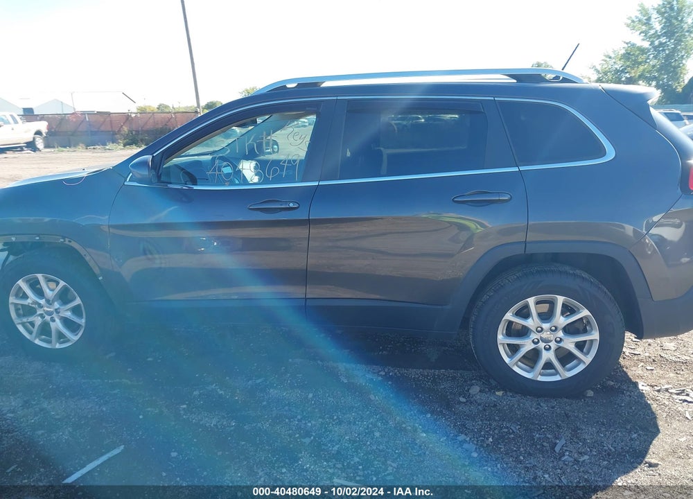 2015 JEEP CHEROKEE LATITUDE VIN: 1C4PJMCB5FW605878