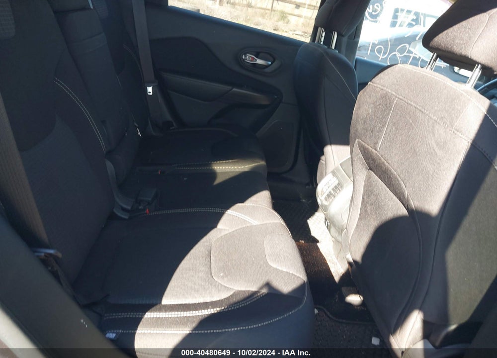 2015 JEEP CHEROKEE LATITUDE VIN: 1C4PJMCB5FW605878
