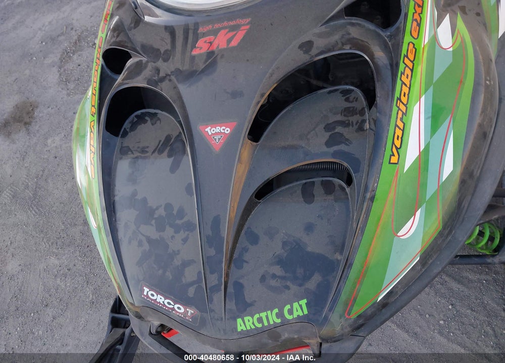 2001 ARCTIC CAT BEARCAT WIDE TRACK VIN: 4UF01SNW91T122984