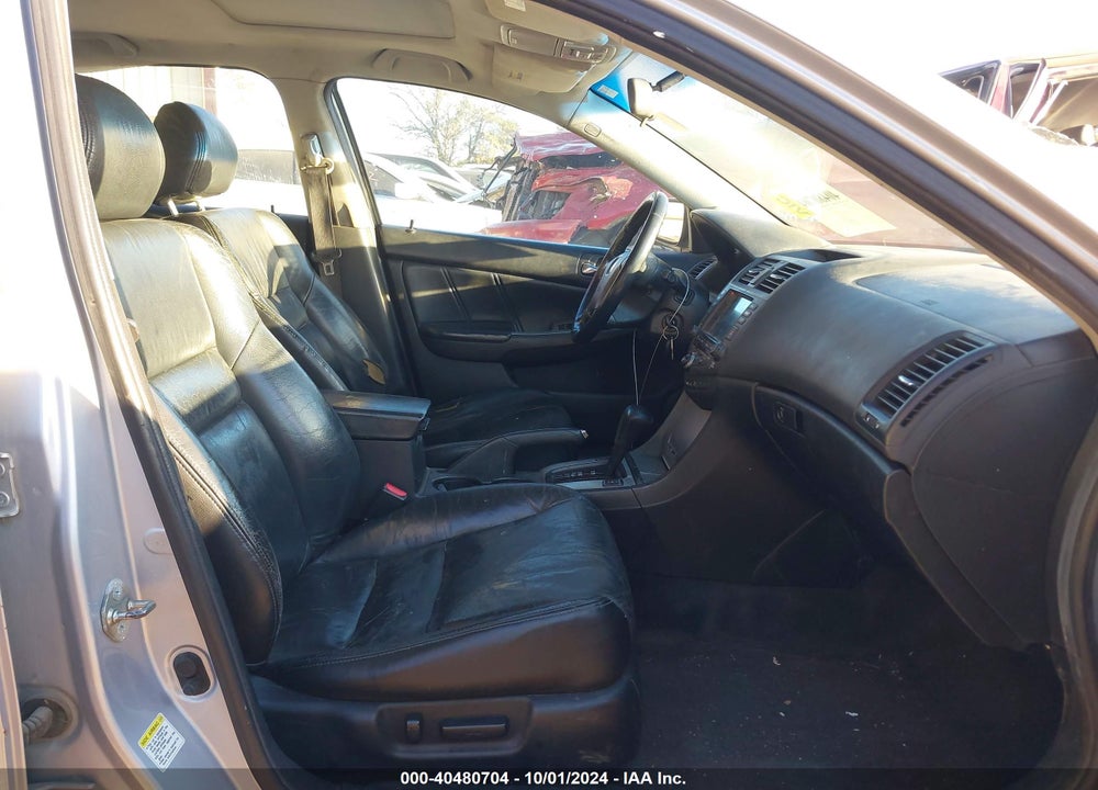2004 HONDA ACCORD EX VIN: 1HGCM66804A088857