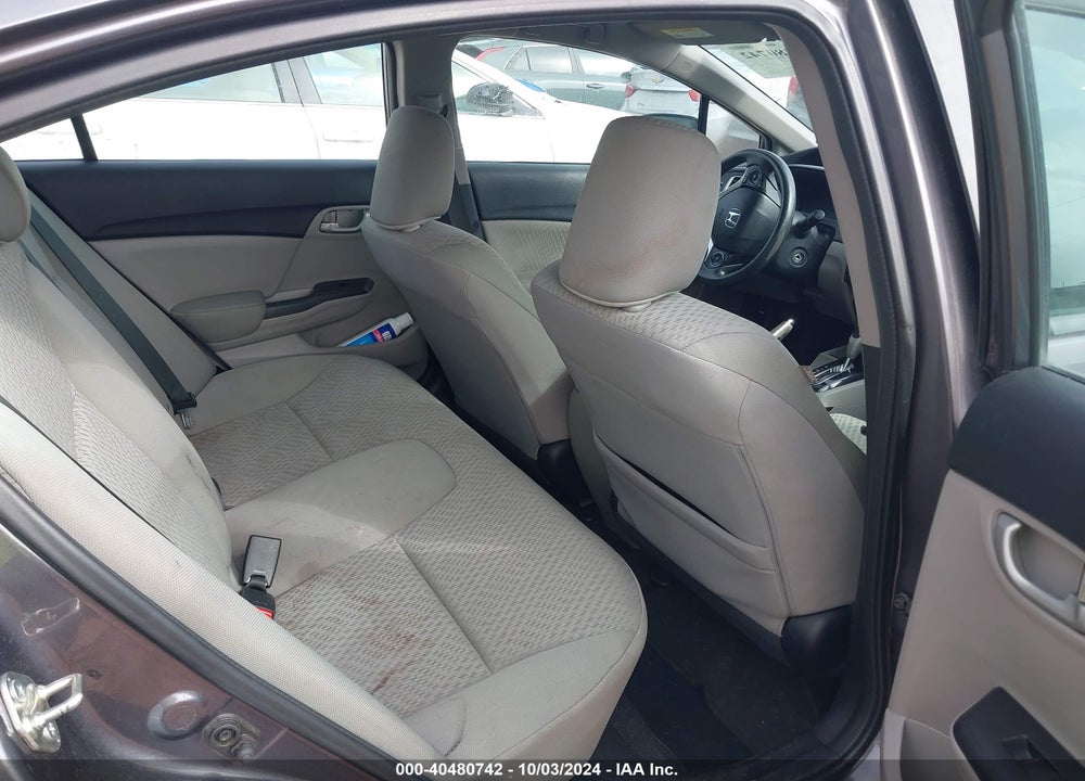 2014 HONDA CIVIC LX VIN: 19XFB2F52EE240569