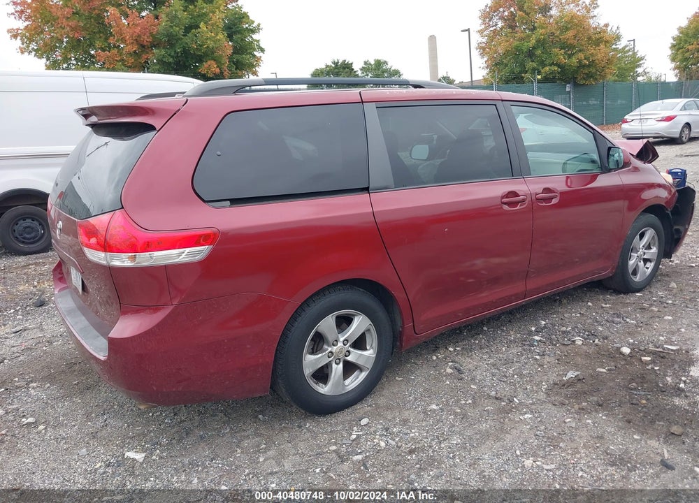 2011 TOYOTA SIENNA LE V6 VIN: 5TDKK3DC7BS107720