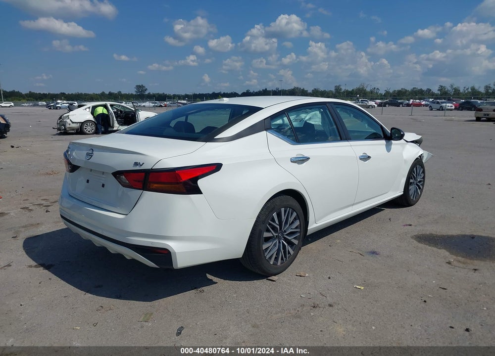 2024 NISSAN ALTIMA SV FWD VIN: 1N4BL4DV8RN304535