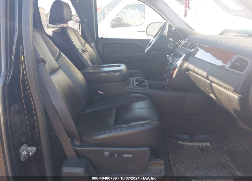 2008 CHEVROLET SILVERADO 1500 LTZ VIN: 1GCEK19038Z193051