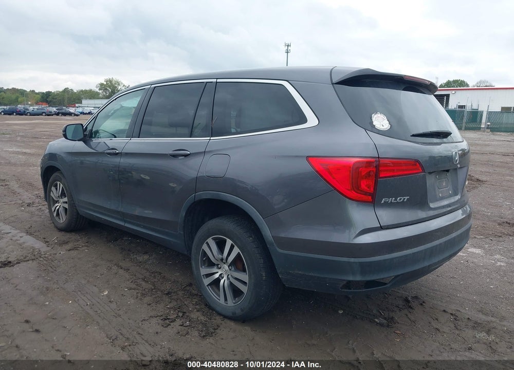2017 HONDA PILOT EX-L VIN: 5FNYF6H55HB052659