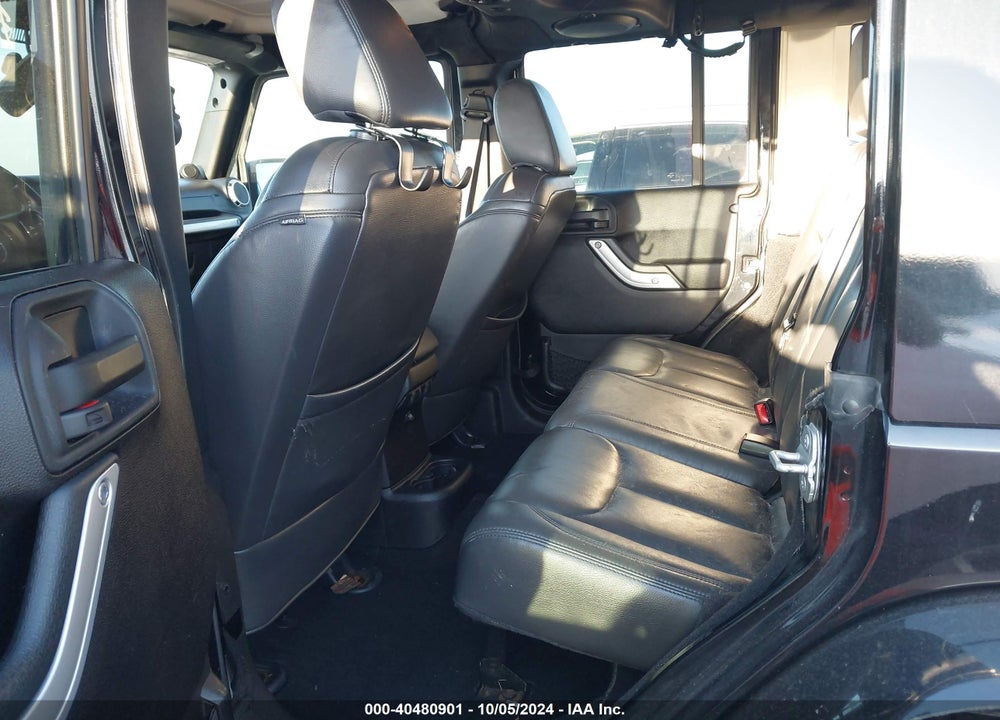 2014 JEEP WRANGLER UNLIMITED SAHARA VIN: 1C4HJWEG2EL292801